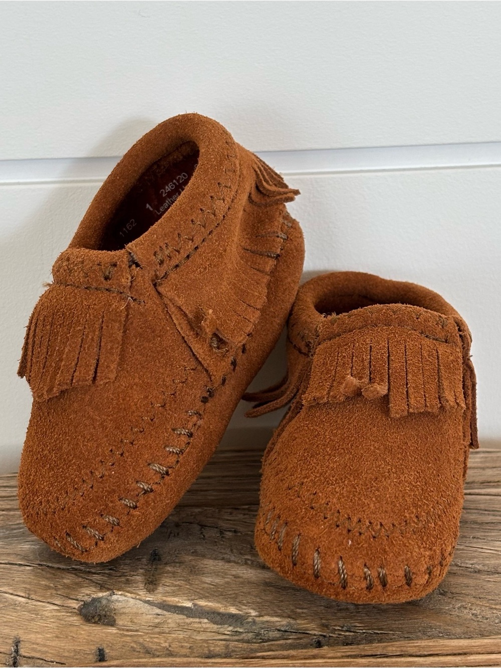 Minnetonka Infant Riley Bootie in Brown Suede Size 1
